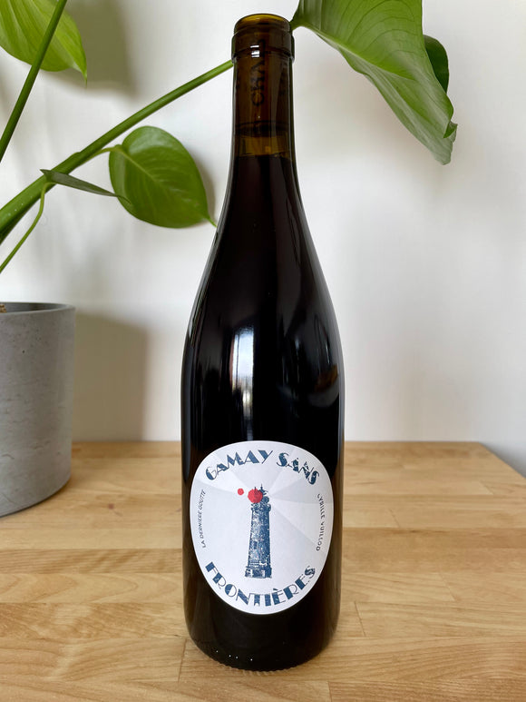 Front label of La Dernière Goutte Gamay Sans Frontieres natural wine bottle