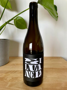 Front label of Andi Weigand Silvaner natural wine bottle