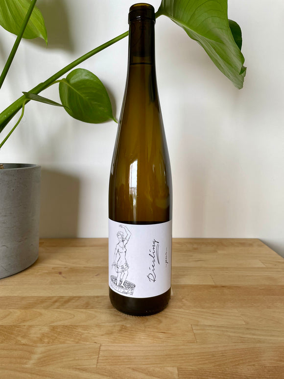 Front label of Brand Brothers Riesling Pur natural wine bottle