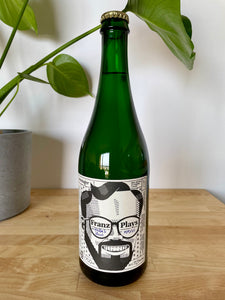Front label of Franz Weninger Franz Plays with Kalk und Staub natural wine bottle