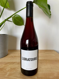 Front label of Domaine du Petit Oratoire Loratoire natural wine bottle