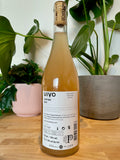 Back label of Folias De Baco 'Uivo' Curtido natural wine bottle