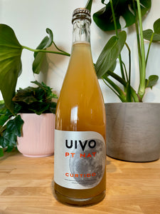 Front label of Folias De Baco 'Uivo' PT Nat Curtido natural wine bottle